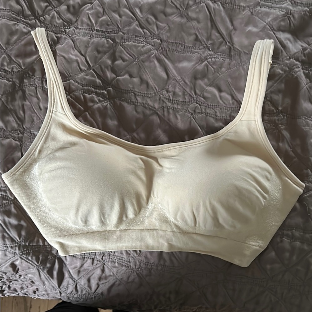 Underoutfit Comfort Shaping Bra